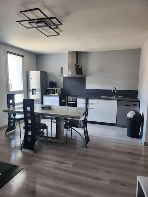 Appartement Sandonato เกลมง-เอลดลโรลท์ ภายนอก รูปภาพ